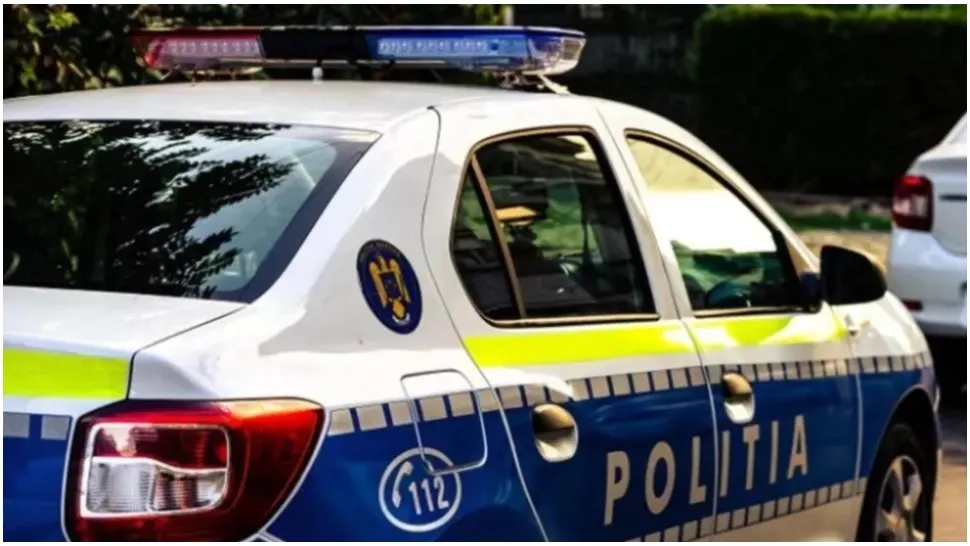 Un șofer și-a pus sirenă pe mașină. Ce amendă a primit 
