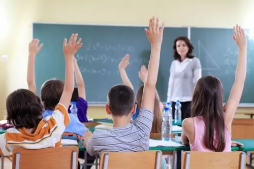 PĂDUCHI ȘI RÂIE LA ELEVII MEHEDINȚENI