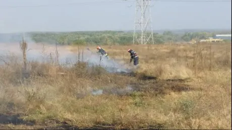 Număr record de incendii în trei ore în Mehedinți