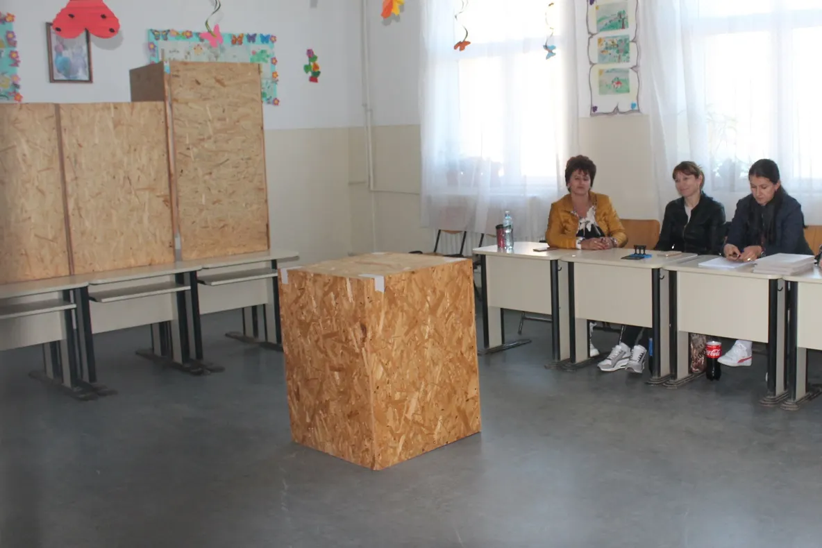 BÎCLEȘ, MEHEDINȚI: 96 LA SUTĂ PREZENȚĂ LA VOT