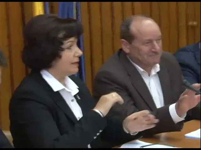 DECLARAȚIE ȘOCANTĂ A PREFECTULUI DE MEHEDINȚI LA ȘEDINȚA PRIVIND PESTA PORCINĂ: „Credeți că vine pesta porcină și zboară peste Mehedinți în toate localitățile? Am vorbit noi cu ea, nu va veni!”