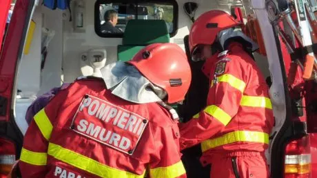 Femeie salvată după ce a căzut într-o fântână