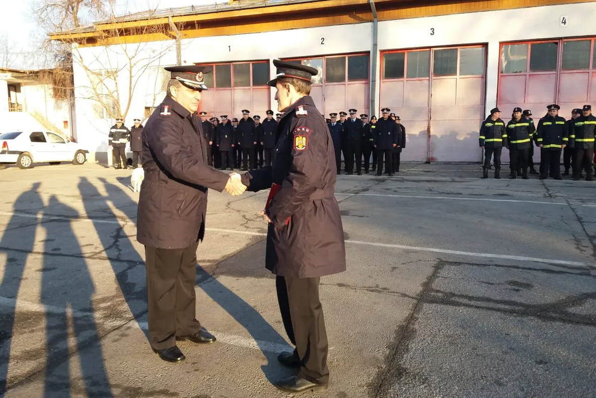 Lt. col Ionel Năvală de la ISU Drobeta se retrage la pensie