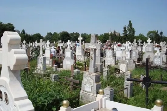 Se caută soluții pentru problema lipsei locurilor de veci în Turnu Severin