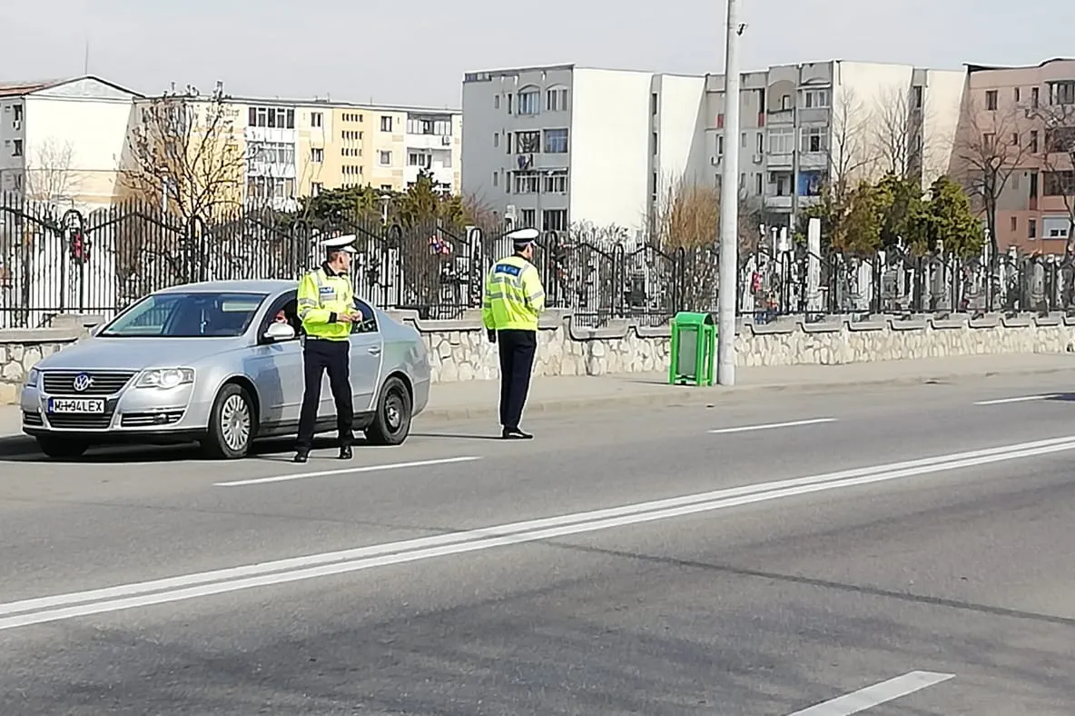 Recomandări de la Poliția Rutieră Mehedinți pentru o călătorie în siguranță