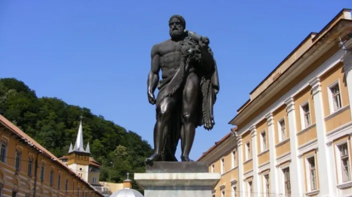 Cât costă un sejur de trei zile în celebra staţiune turistică Băile Herculane