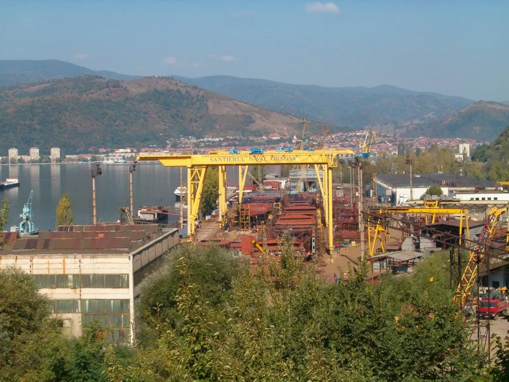 Doi muncitori de la Șantierul Naval Orșova au suferit arsuri