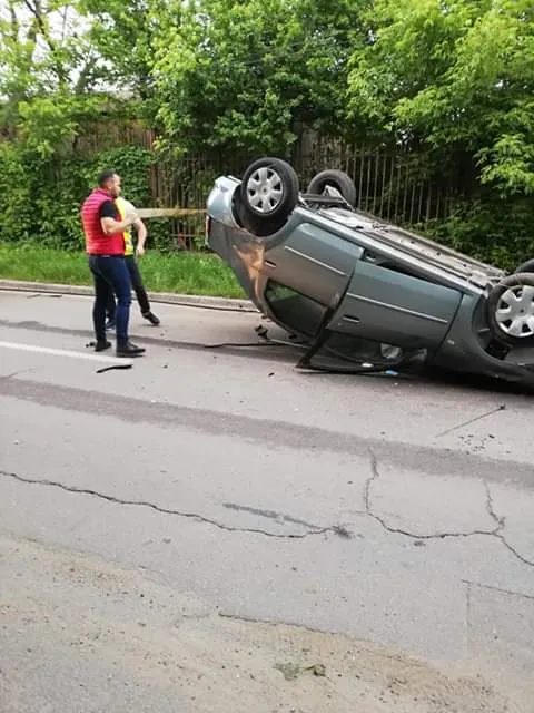 Femeie accidentată în fața bisericii din Pristol