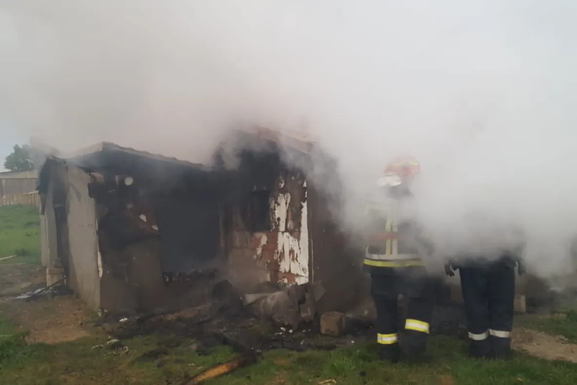Două  incendii izbucnite la un interval de 35 de minute între ele la Turnu Severin
