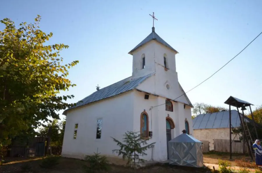 Slujire arhierească în localitatea Şiroca de praznicul Înălţării Domnului