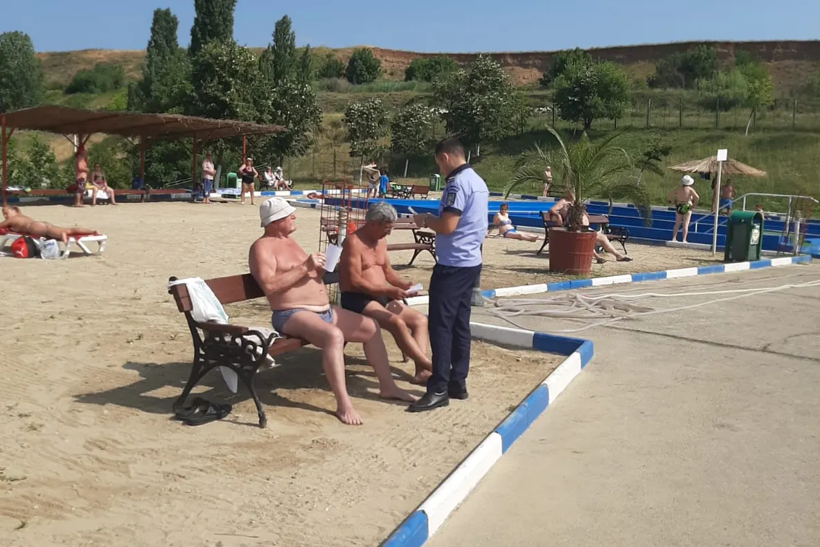 Ștrandul termal de la Schela Cladovei, în atenția polițiștilor