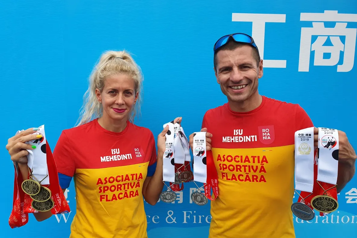 Doi pompieri mehedințeni, campioni la Jocurile Mondiale ale Polițiștilor și Pompierilor