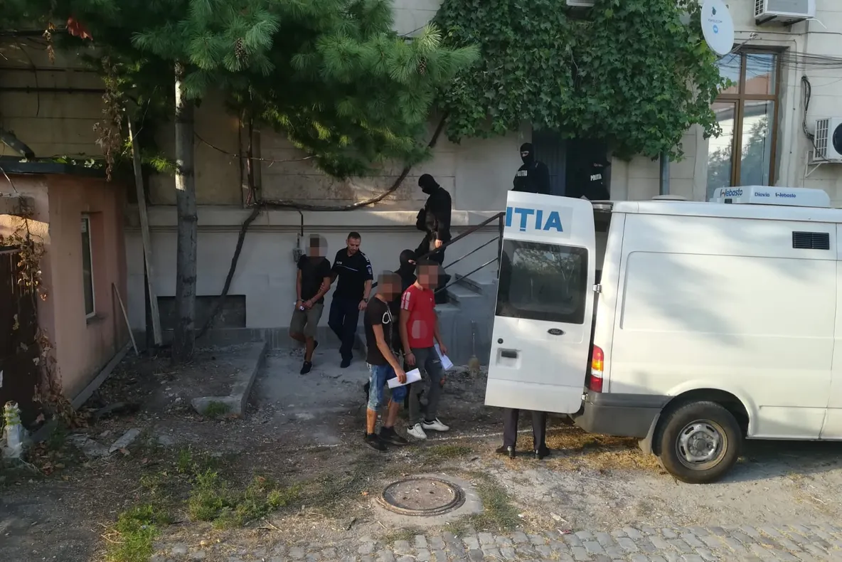 O tânără violată la marginea Dunării, în apropiere de Turnu Severin