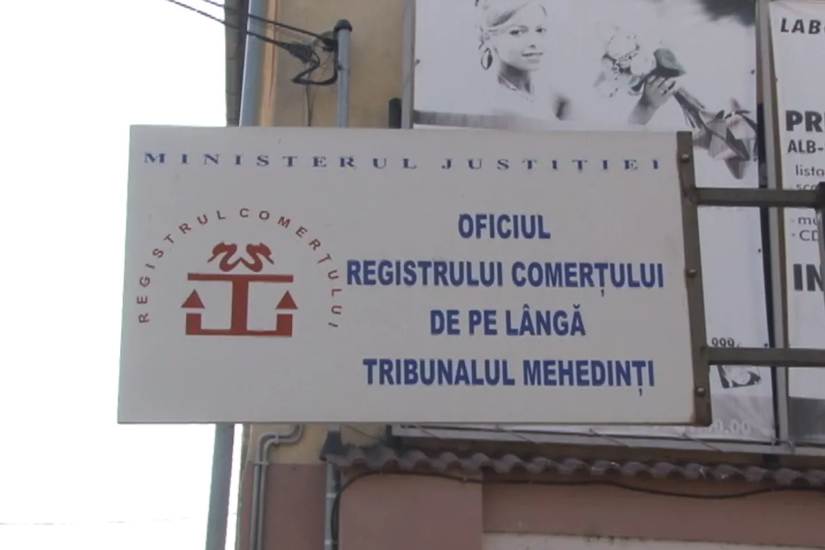 SITUAȚIE BIZARĂ ÎN MEHEDINȚI: MAI MULTE AFACERI NOI, ȘI MAI MULTE RADIATE