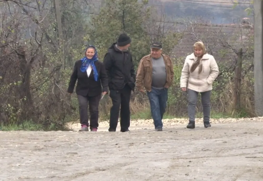SATELE IZOLATE DIN MEHEDINȚI, ADEVĂRATE OBIECTIVE DE TURISM ELECTORAL