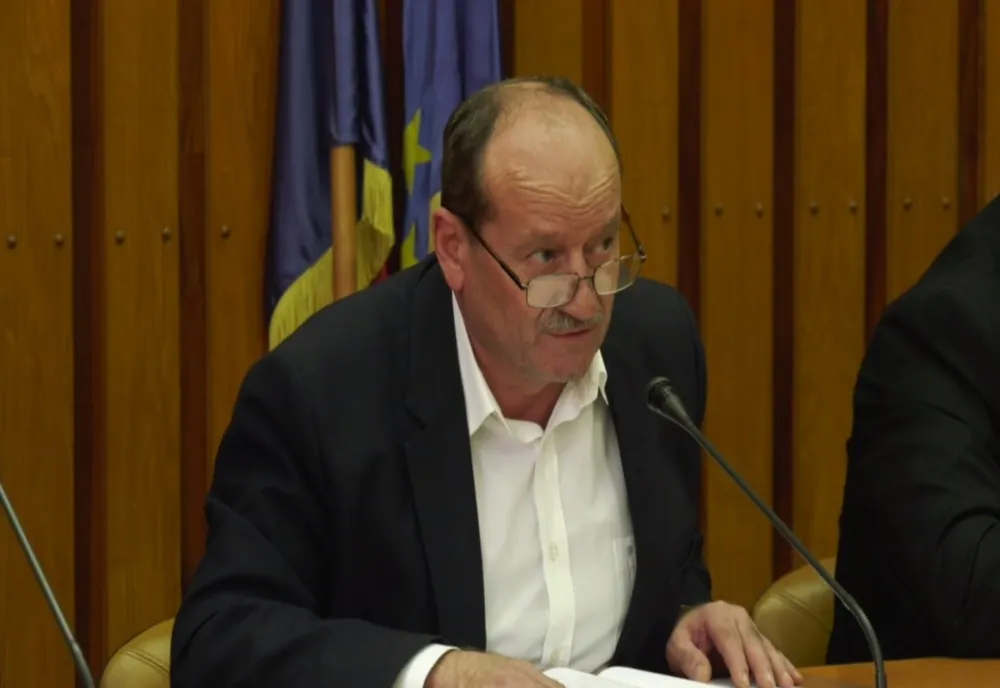 Prefectul de Mehedinți și-a luat la revedere de la membrii Colegiului Prefectural
