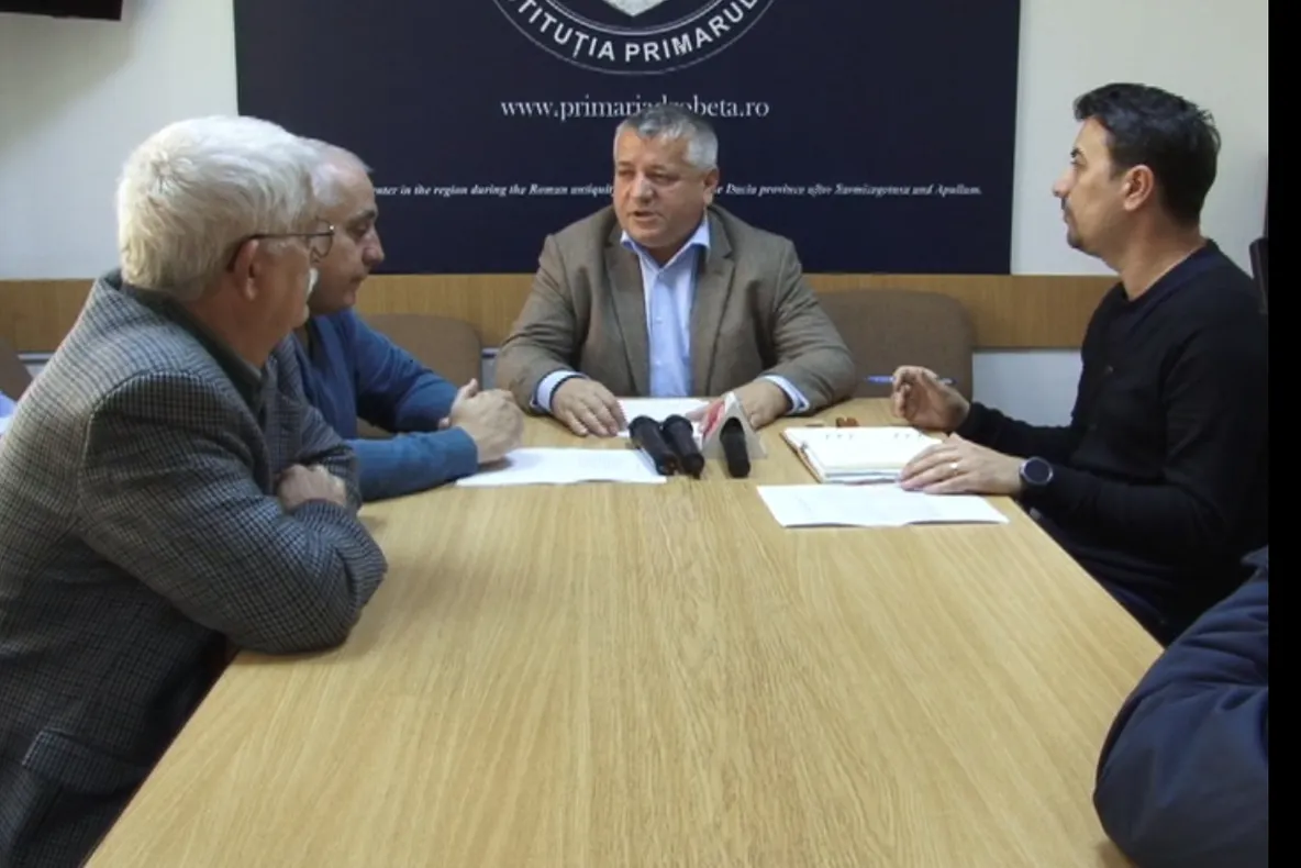 SEVERIN: ASOCIAȚIILE DE PROPRIETARI CU DATORII NU PRIMESC CĂLDURĂ