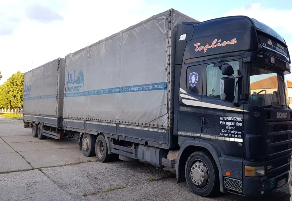VIDEO TIR încărcat cu țigări de contrabandă, depistat de polițiștii de frontieră în Vama Porțile de Fier I