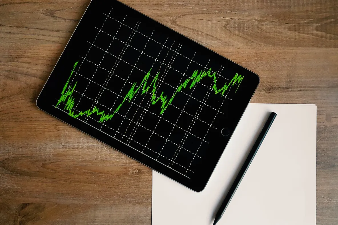 STUDIU TERMENE.RO: 24.11% dintre hotelurile și restaurantele din Mehedinți solicită certificatul pentru situații de urgență. 15.96% aplică la programul IMM Invest (P)