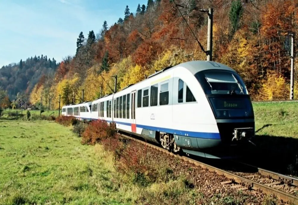 Două trenuri de călători oprite în Mehedinți