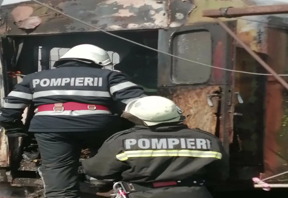 Incendiu izbucnit la un vagon de dormit în Strehaia