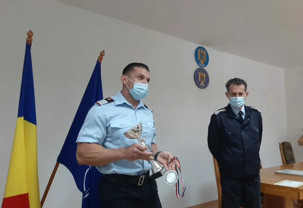 VIDEO: Pompierul-culturist din Mehedinţi, medalie la o nouă competiţie internaţională