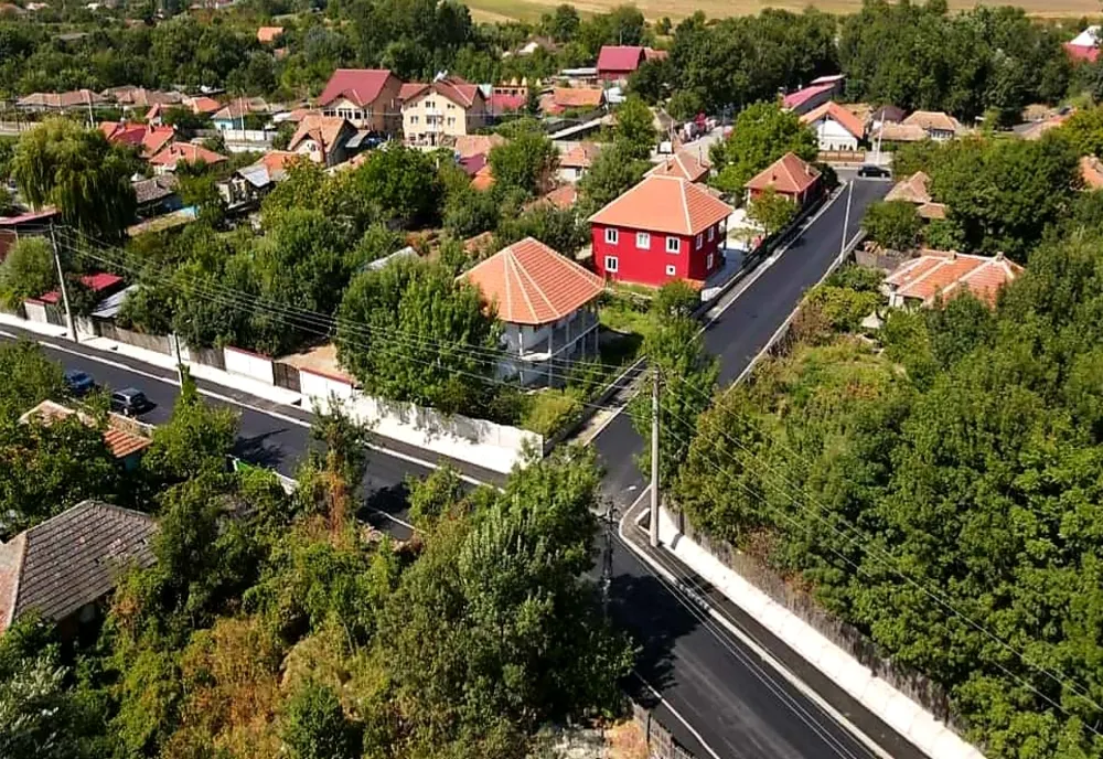 Lucrări pe drumurile din Mehedinți