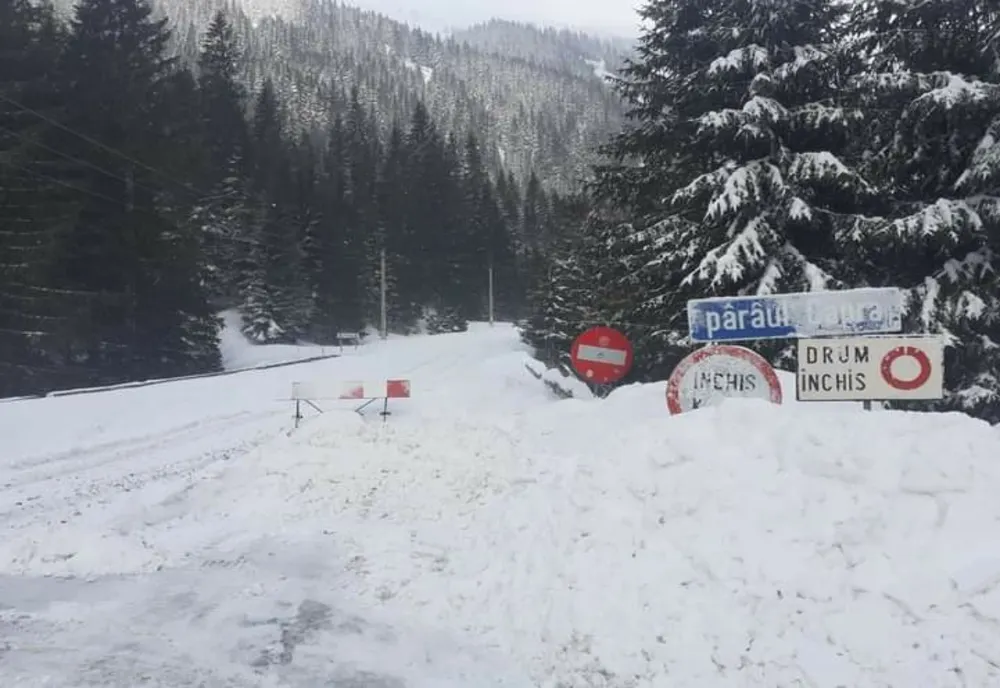 Operațiunea de evacuare a turiștilor de la Cabana Capra s-a încheiat cu succes