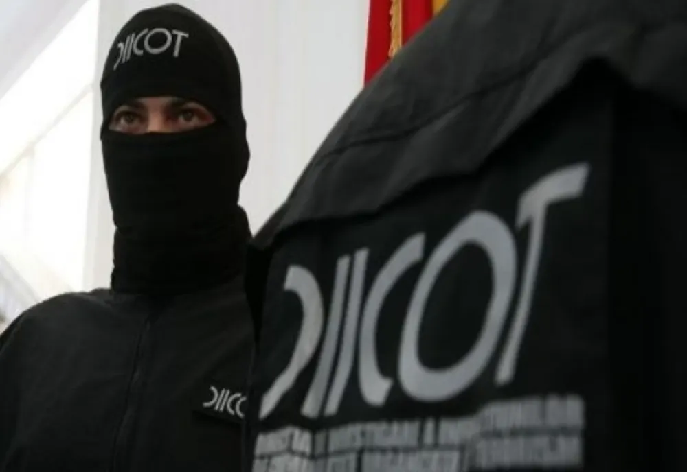 DIICOT: ZECI DE REȚINERI, ÎN OPERAȚIUNI ÎMPOTRIVA CRIMINALITĂȚII ORGANIZATE
