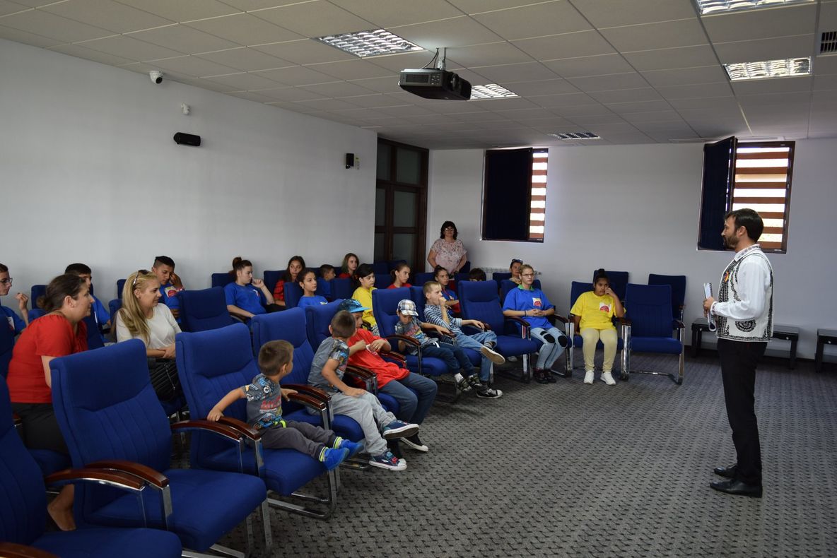 Proiectul “100 de file de istorie din Cartea Unirii”