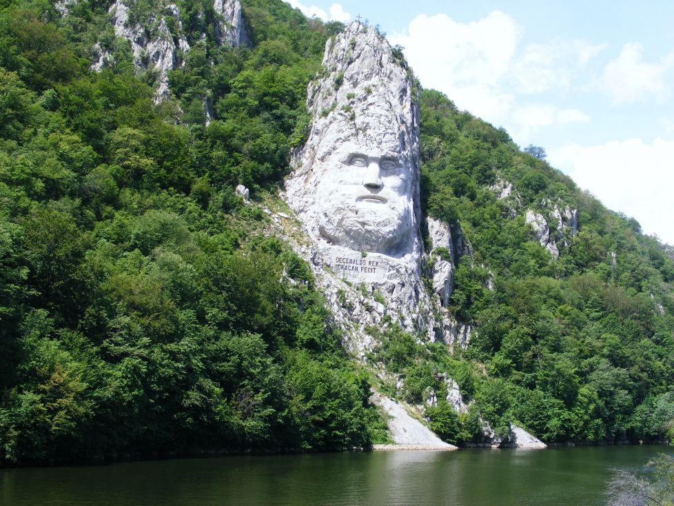 Mai puțini turiști în primele șapte luni ale anului