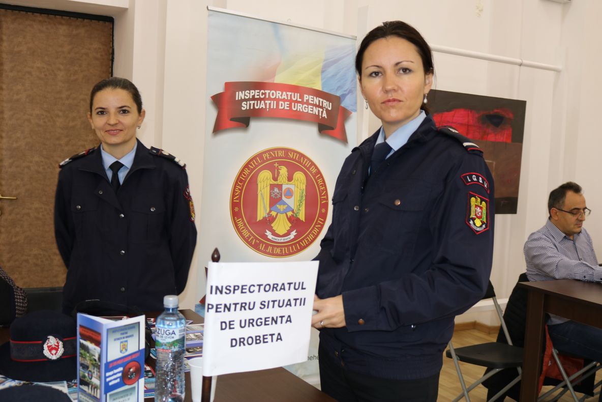 ISU ”Drobeta” și-a promovat oferta educațională la Bursa Locurilor de Muncă