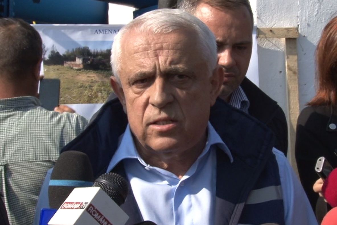 PETRE DAEA,  FAȚĂ ÎN FAȚĂ CU IRIGAȚIILE, LA SALCIA - MEHEDINȚI