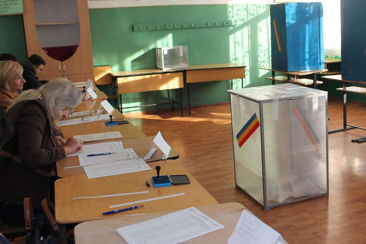 MEHEDINȚI: ÎN 11 SECȚII DE VOTARE NU A VENIT NIMENI LA VOT