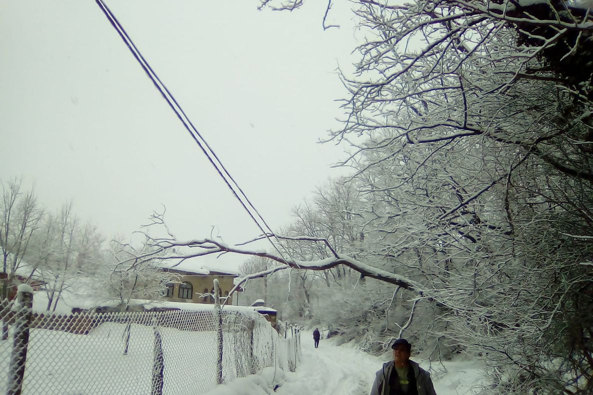 Mai multe localități din Mehedinți au rămas fără energie electrică