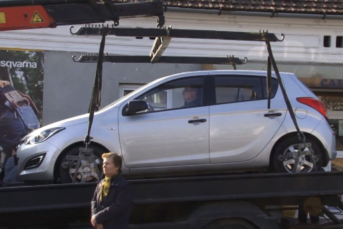 LA SEVERIN, POLIȚIA LOCALĂ VA RIDICA MAȘINI ȘI NOAPTEA