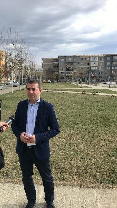 Un parc din Severin, iluminat cu corpuri fotovoltaice