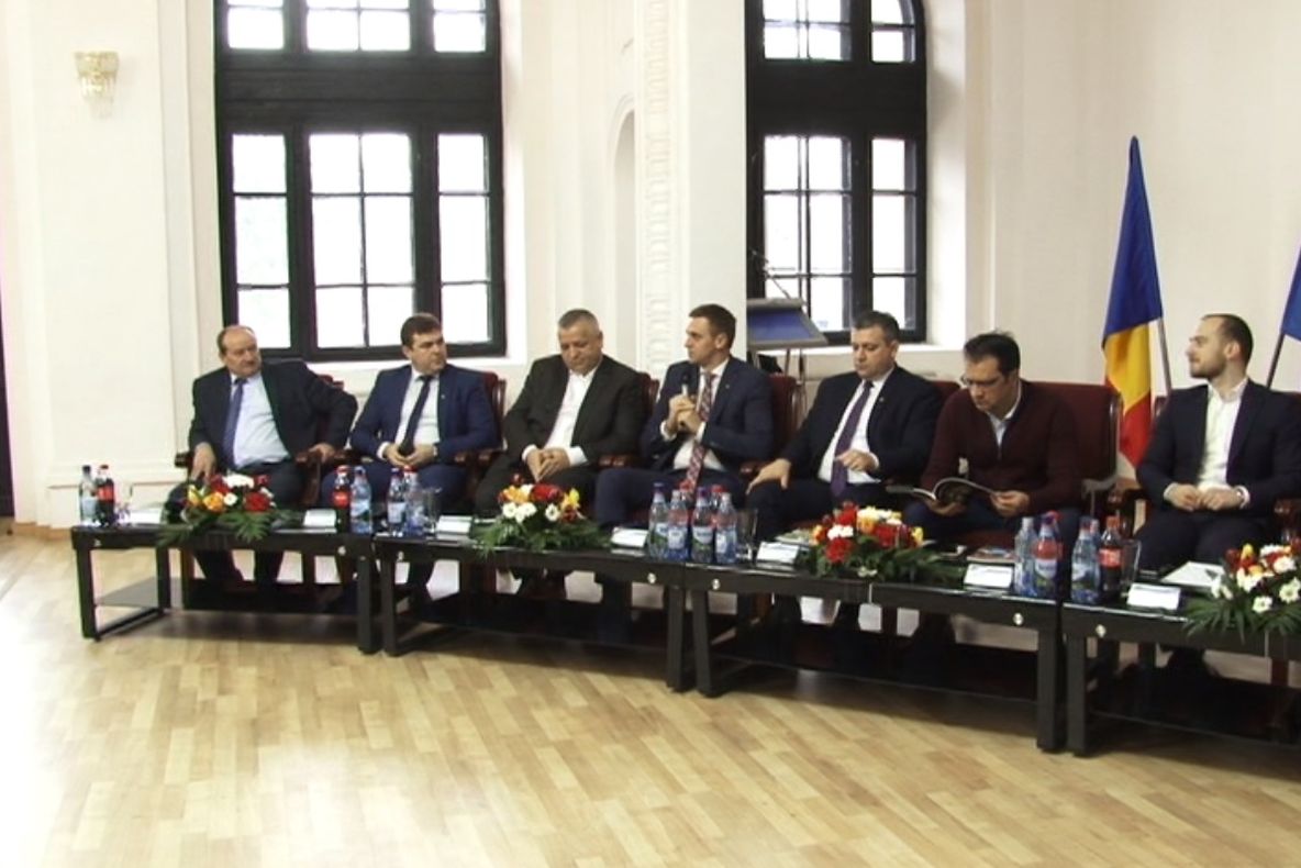 FONDURI EUROPENE PENTRU STRUCTURILE MAI