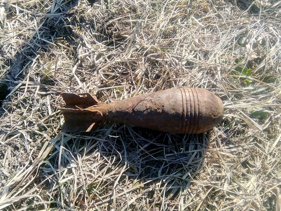 Proiectil de artilerie descoperit în localitatea mehedințeană Gvardenița. Recomandările pompierilor militari pentru cei care găsesc muniție