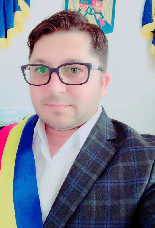 Pentru ce fapte a fost trimis în judecată primarul Orșovei