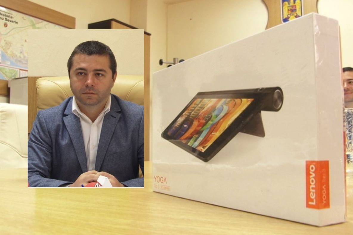 TINERII TALENTAȚI VOR PRIMI TABLETE