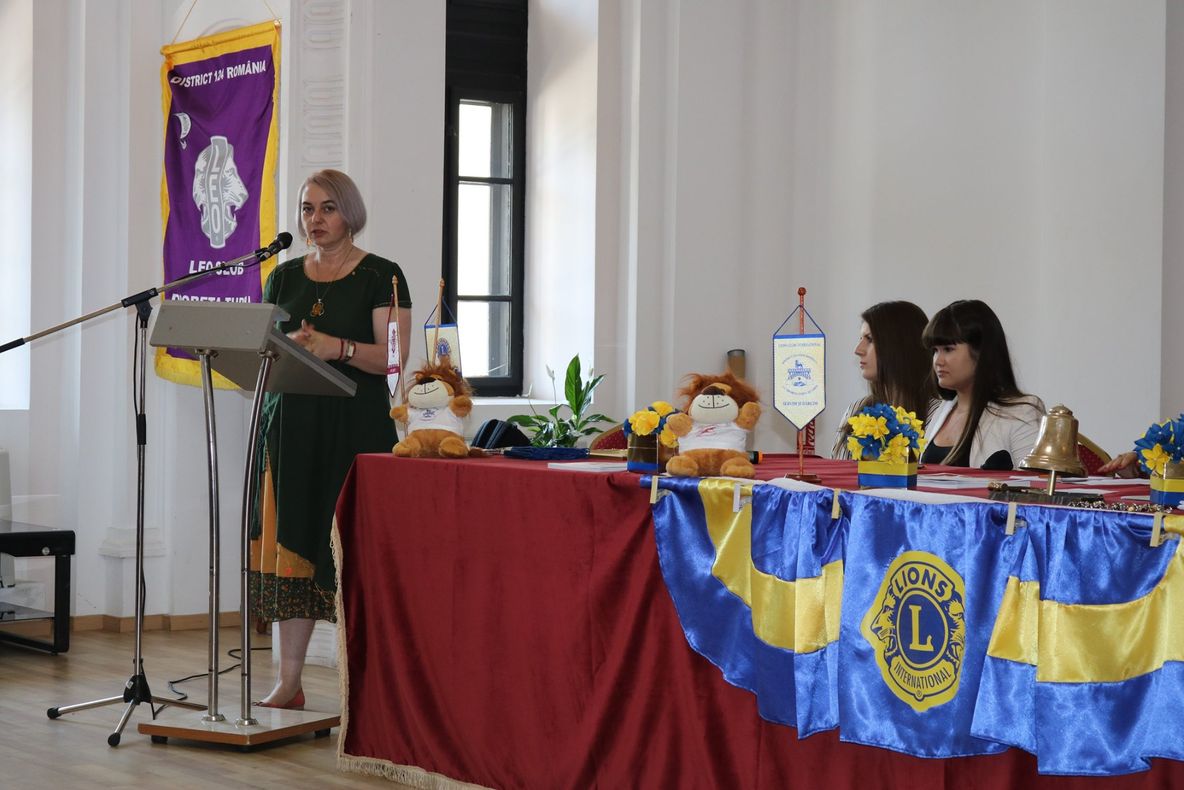 Predare de ştafetă în Lions&amp;Leo Club Drobeta Turnu Severin