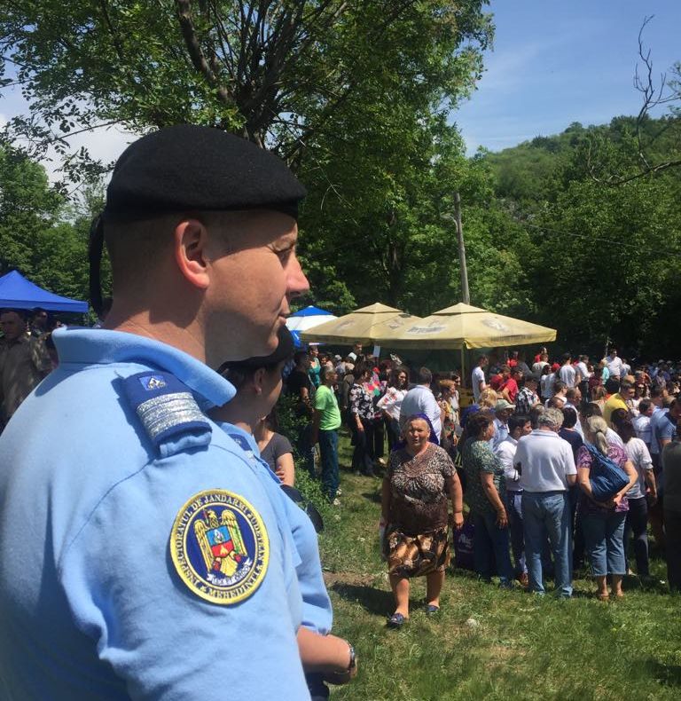 Joc și voie bună în mai multe localități, unde se organizează nedei de Rusalii