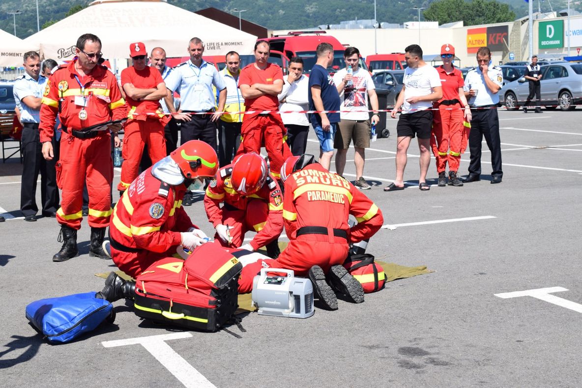 ISU Mehedinți va merge la etapa națională a Competiţiei Naţionale de Descarcerare şi Acordare a Primului-Ajutor Calificat