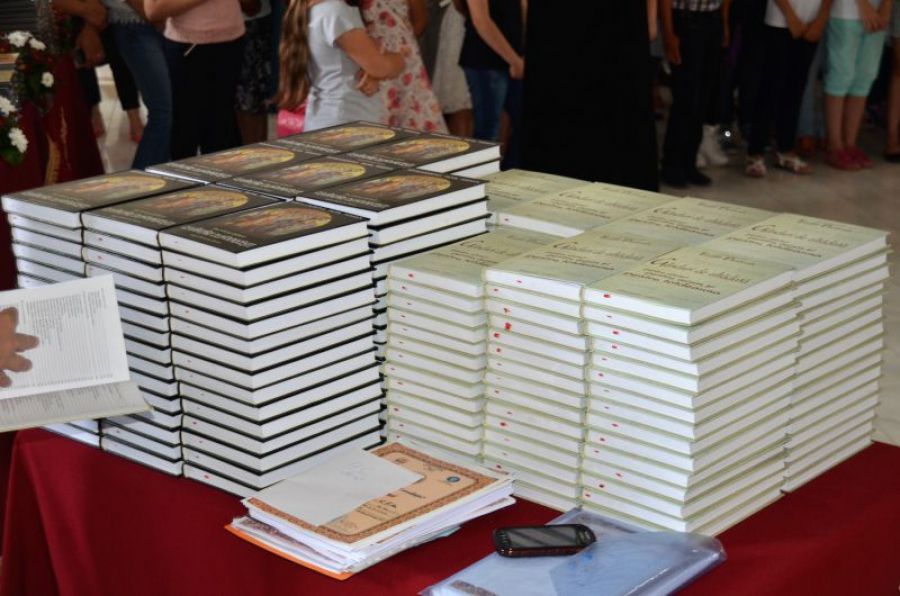 Premii pentru elevii participanţi la concursurile cu tematică religioasă din Episcopia Severinului şi Strehaiei