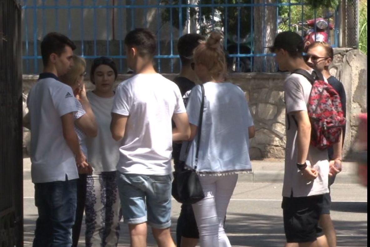 SUTE DE CONTESTAȚII ÎN MEHEDINȚI