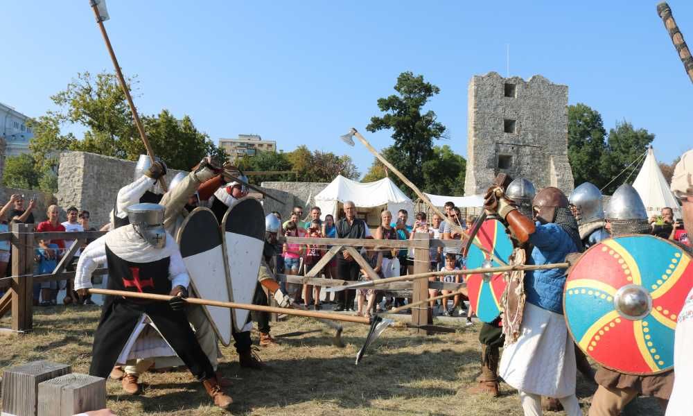 Festivalul Medieval al Cetății Severinului are loc între 30 august și 1 septembrie
