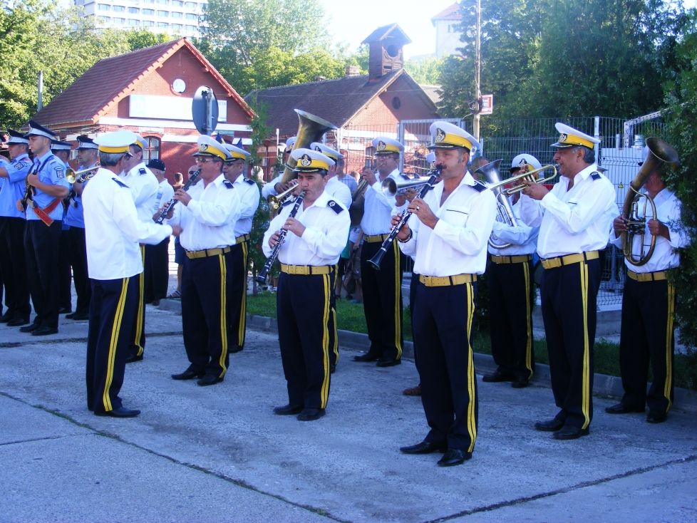 CROAZIERE PE DUNĂRE, DE ZIUA MARINEI, LA SEVERIN