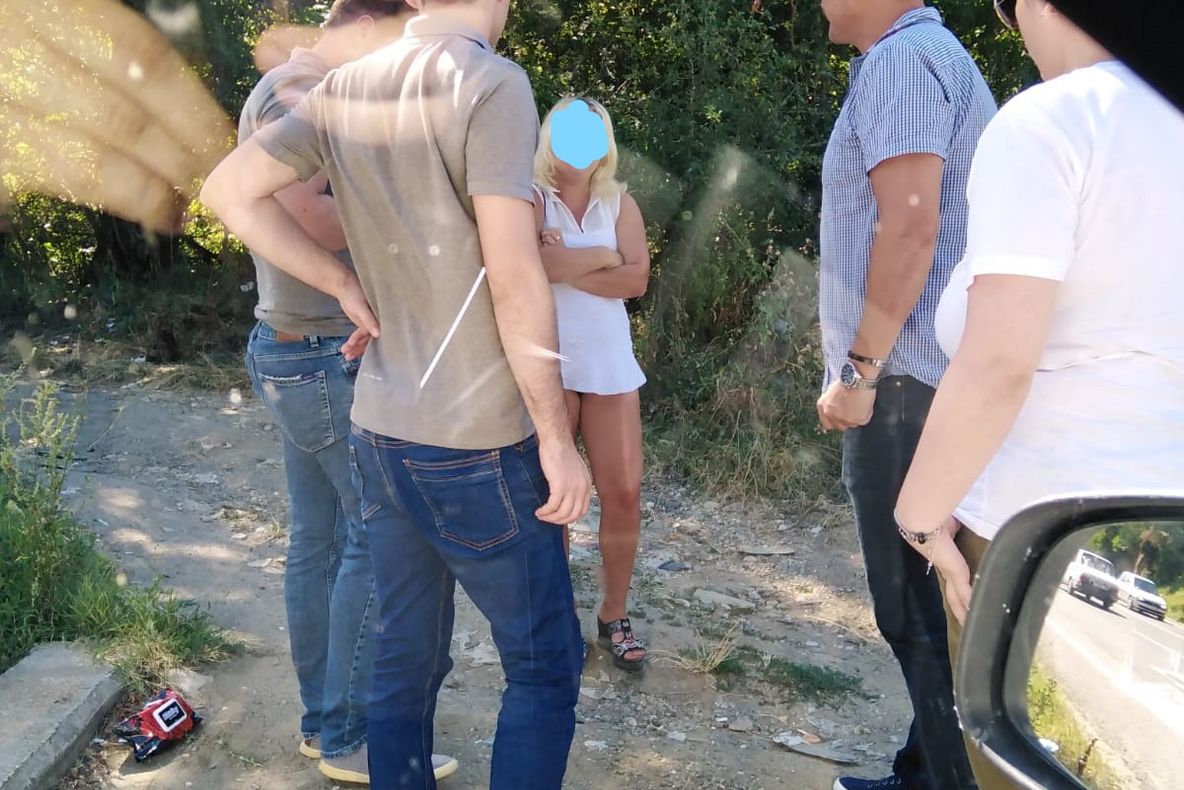 VIDEO Razie de amploare în Mehedinți. Zeci de prostituate au fost amendate de poliţişti