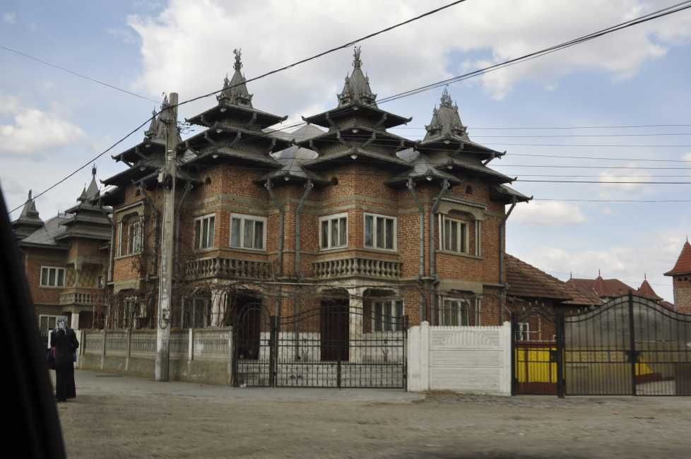 O femeie urmărită pentru evaziune fiscală prinsă de poliție la Strehaia